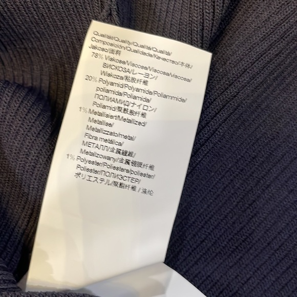 Hugo Boss Women's Knit Top Navy Blue Size Medium Striped Ribbed NWT - Picture 8 of 8